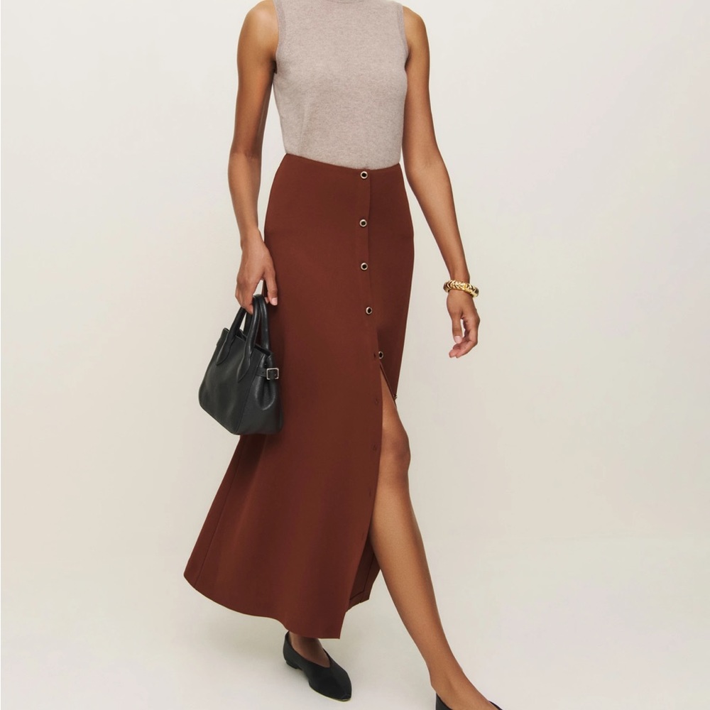 Casual Maxi A-Line Skirt with Slit - Picture 2 of 2
